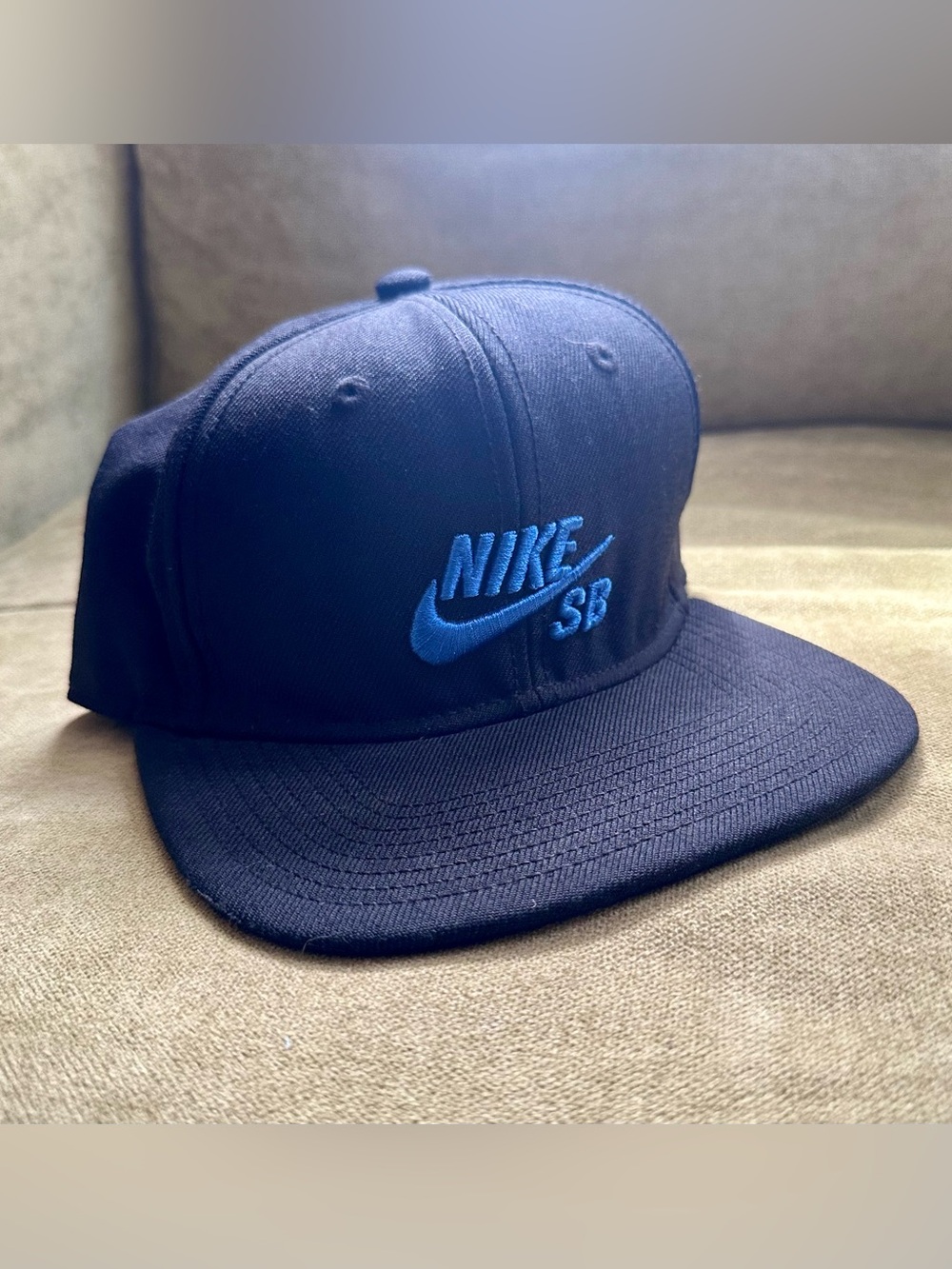 Nike SB Black 100% Wool Black Embroidered Snapback Cap 🖤🧢